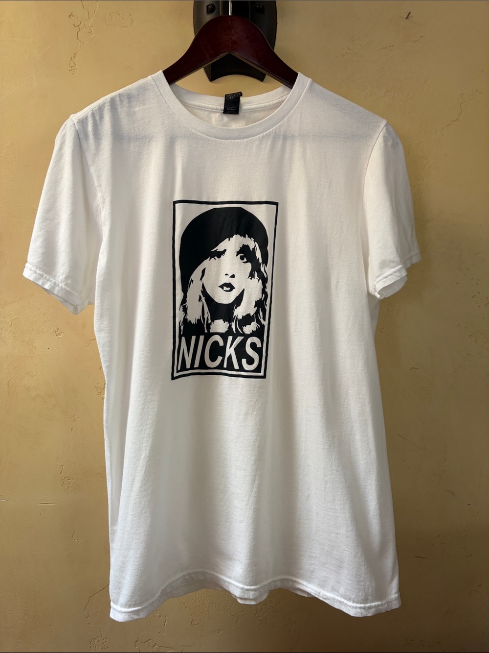 Sz M White Graphic Tee with Black Portrait Print Stevie NICKS EUC